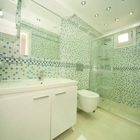 Evra Hotel