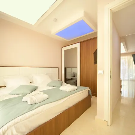 Evra Hotel
