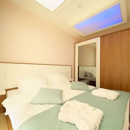 Evra Hotel